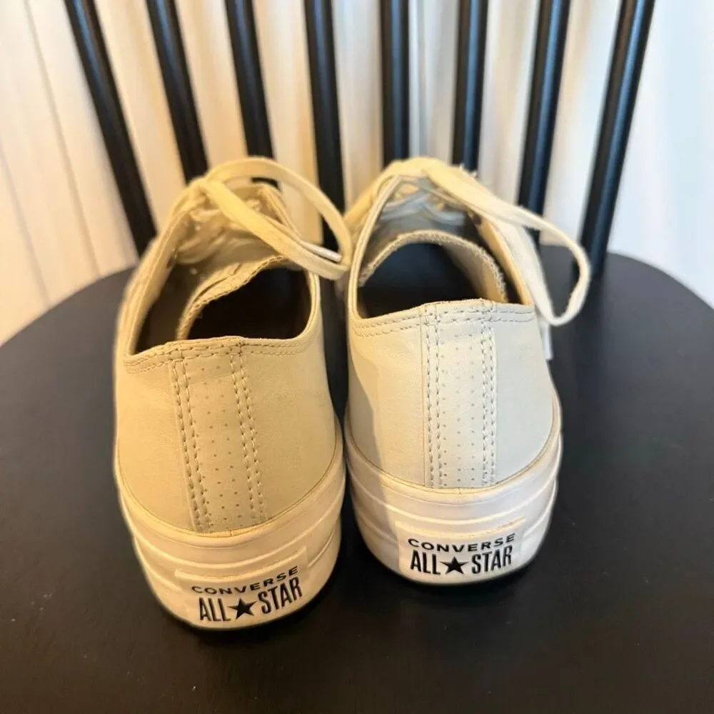 Chuck Taylor All Star Lift platform golden hits leather sneaker 8.5